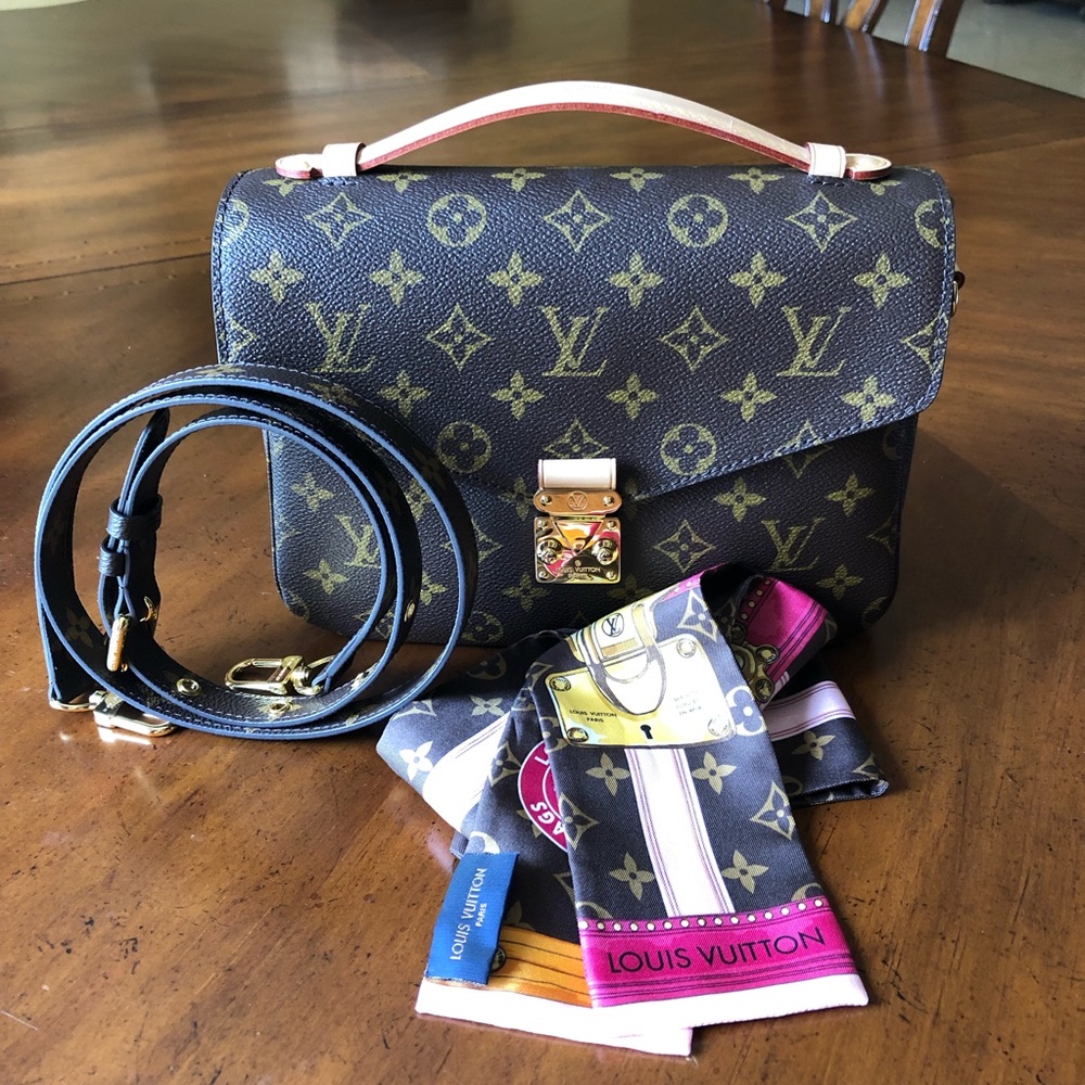Louis Vuitton Pochette Metis